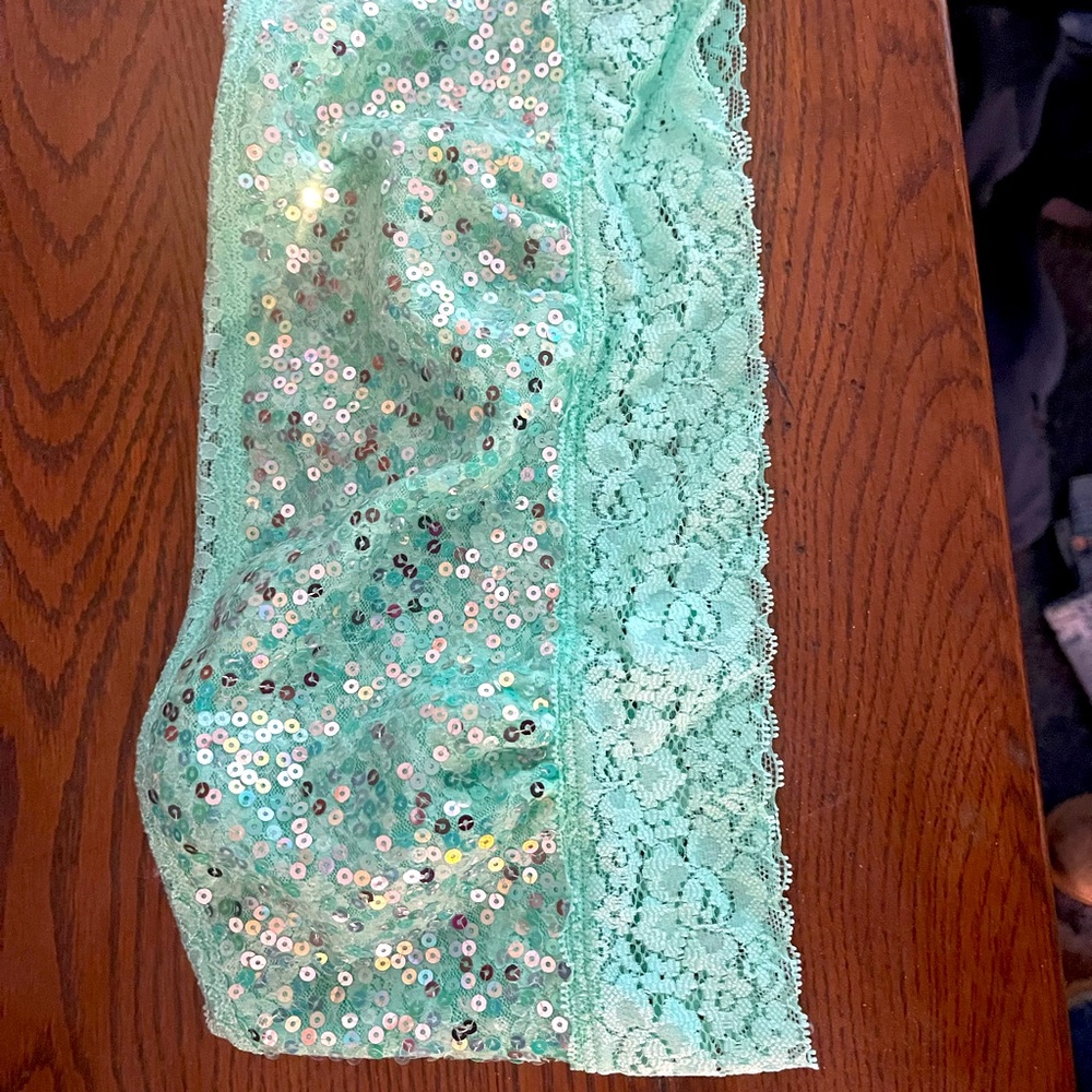 Bralette PINK size S/P like new lace and sequined